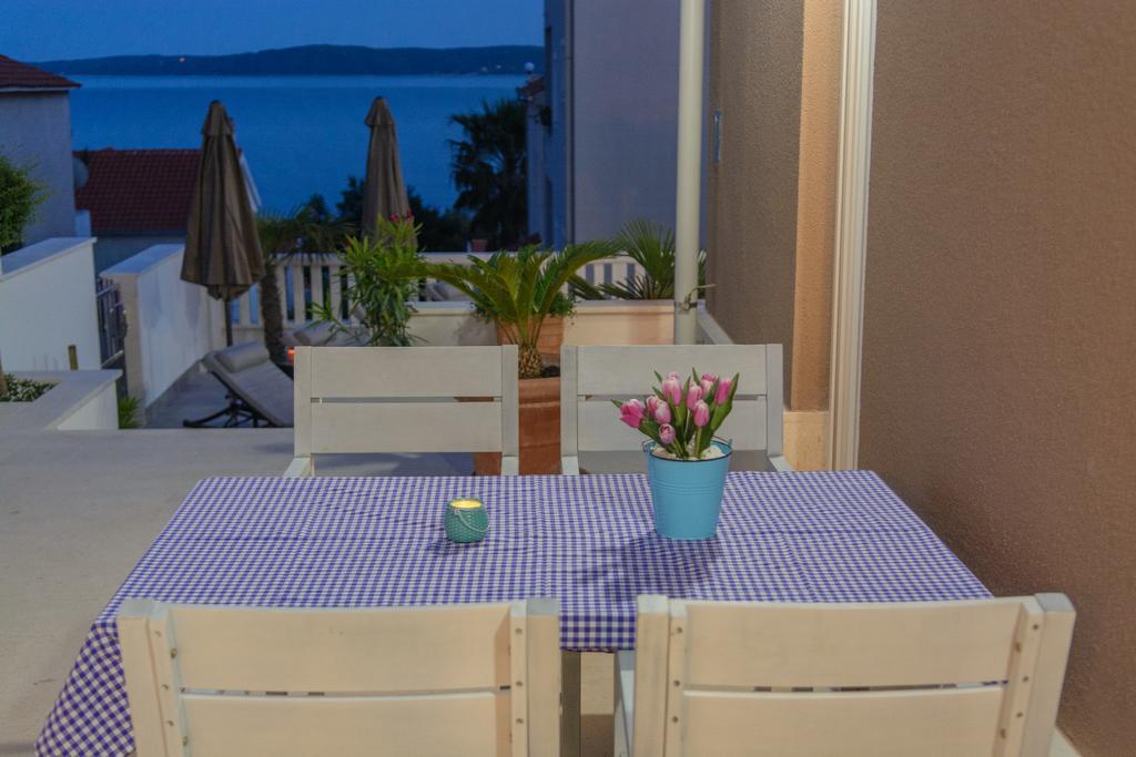 Apartments Villa Atlantis Trogir Exterior photo